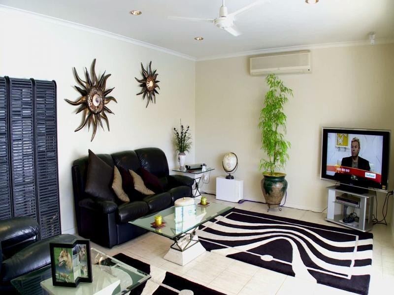 Broadbeach Waters QLD 4218