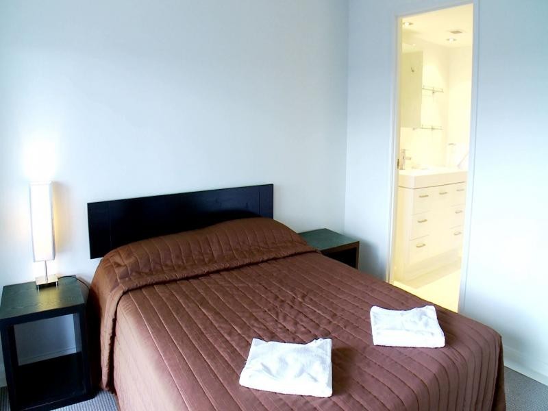 Broadbeach QLD 4218