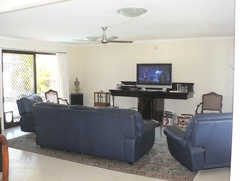 Broadbeach Waters QLD 4218