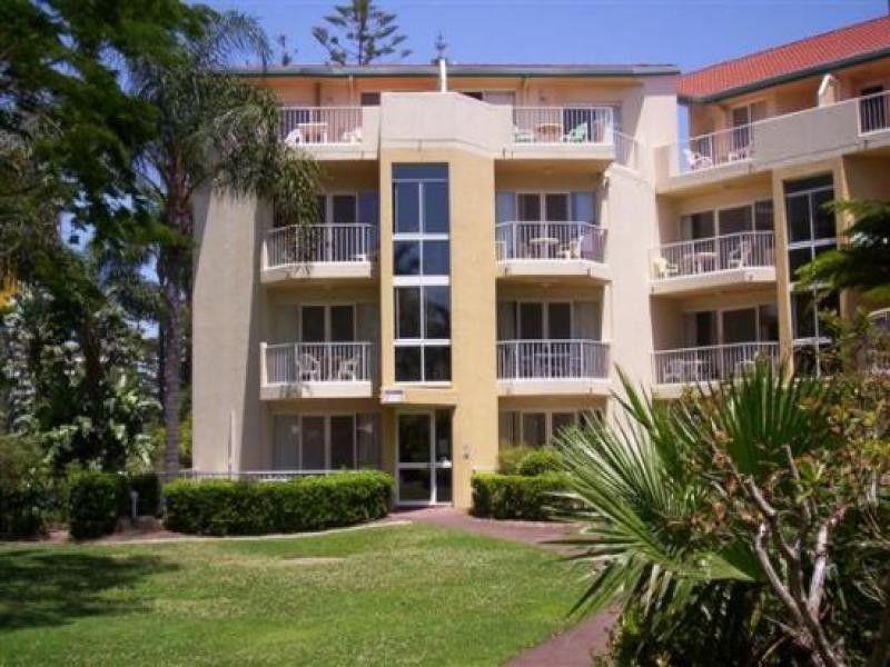 Broadbeach QLD 4218