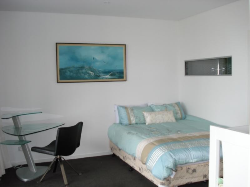 Broadbeach QLD 4218