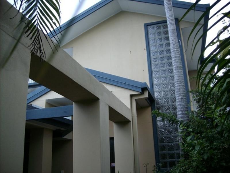 Broadbeach Waters QLD 4218