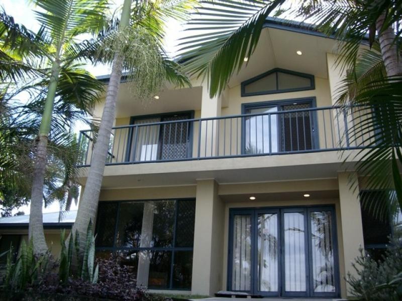 Broadbeach Waters QLD 4218