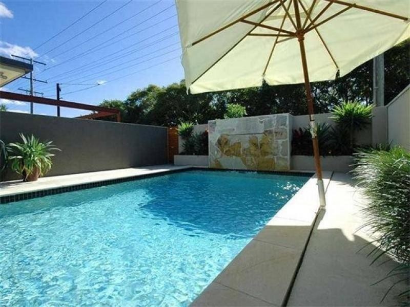 Broadbeach Waters QLD 4218