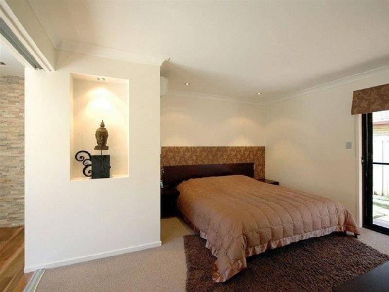 Broadbeach Waters QLD 4218