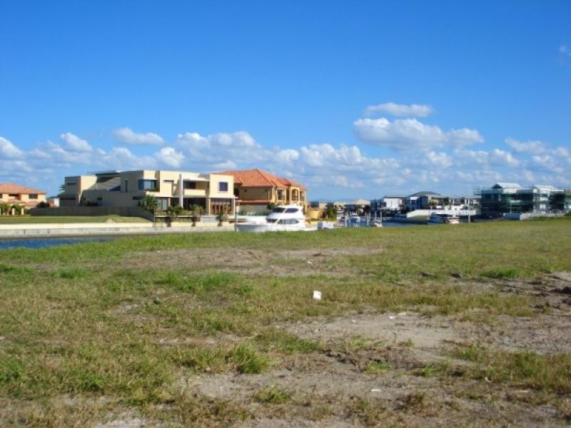 Paradise Point QLD 4216