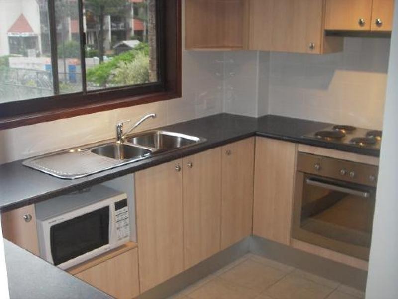 4/20A Old Burleigh Road, Surfers Paradise QLD 4217