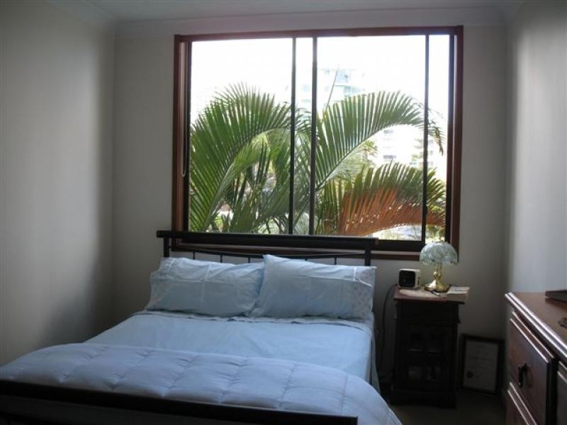 4/20A Old Burleigh Road, Surfers Paradise QLD 4217