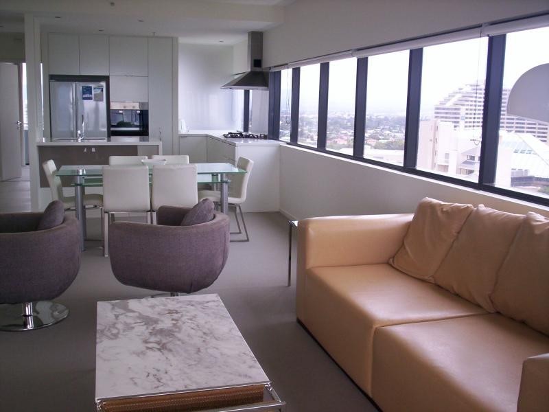 Broadbeach QLD 4218