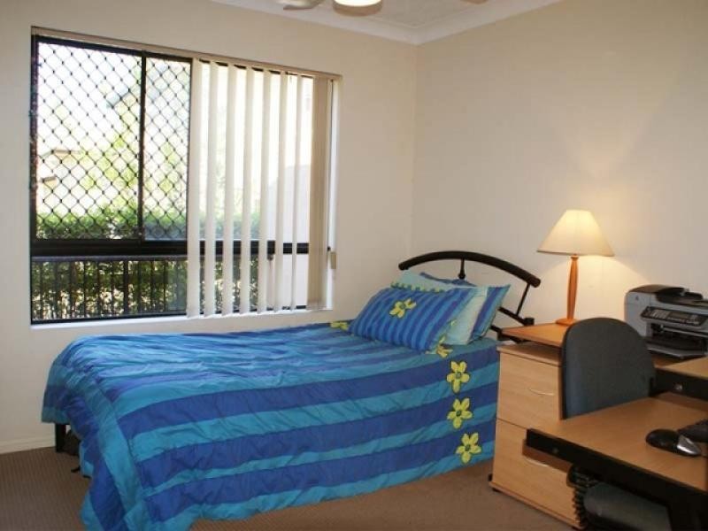 2/61 North Street, Southport QLD 4215