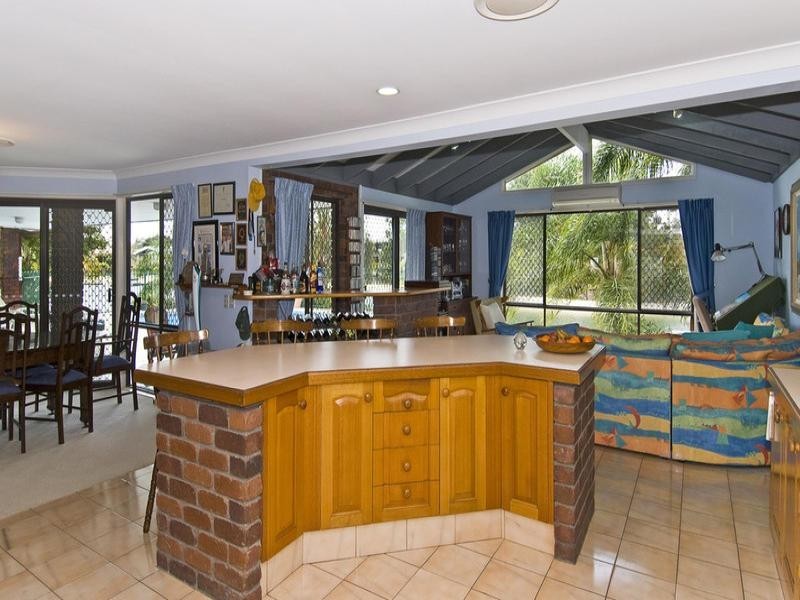 Broadbeach Waters QLD 4218