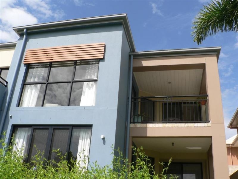 Carrara QLD 4211