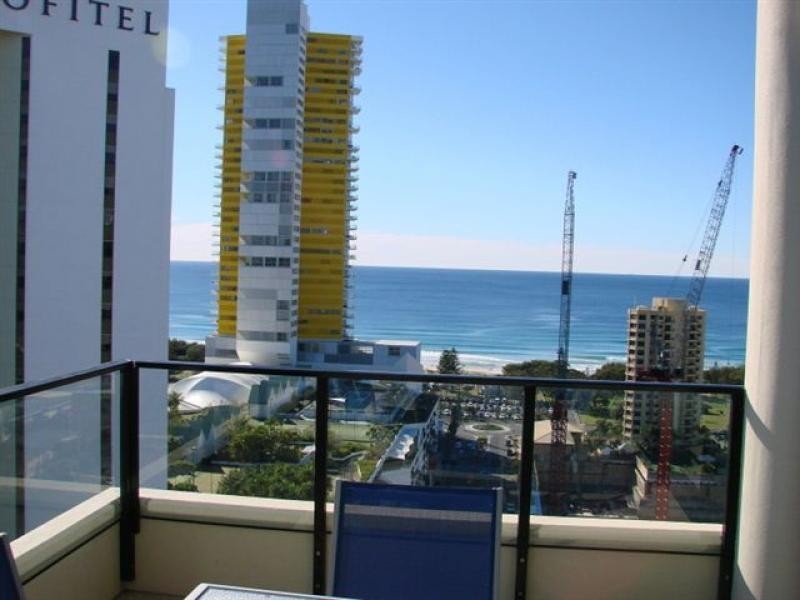 Broadbeach QLD 4218