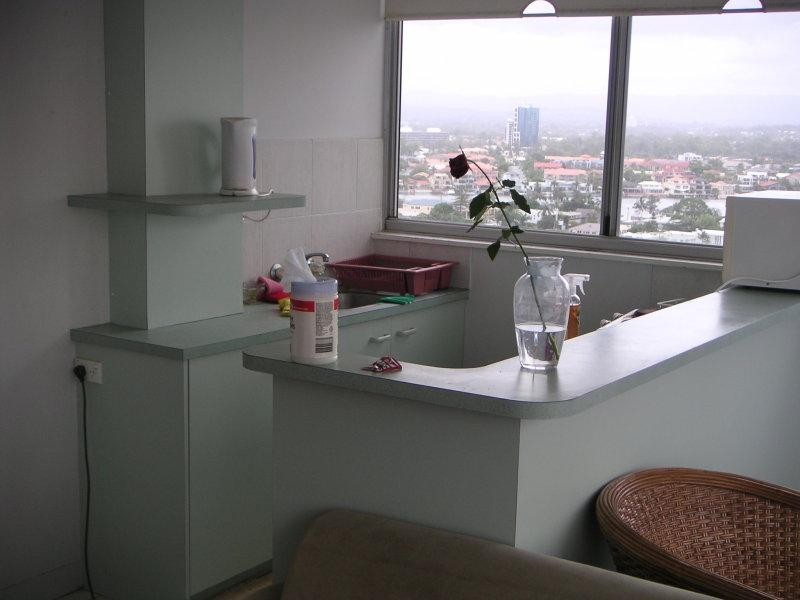 144/2 Ocean Avenue, Surfers Paradise QLD 4217