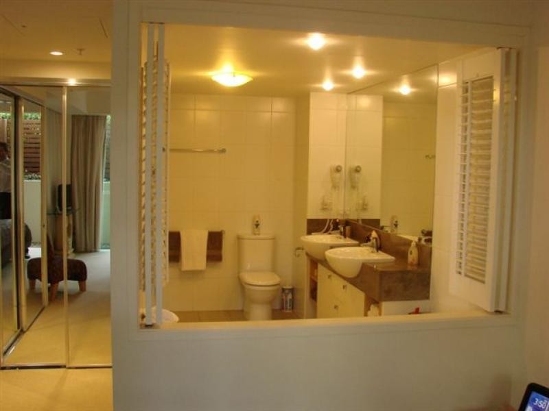 Broadbeach QLD 4218