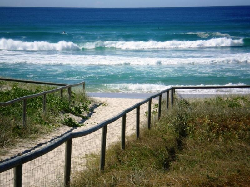 46 Sunbrite Avenue, Mermaid Beach QLD 4218