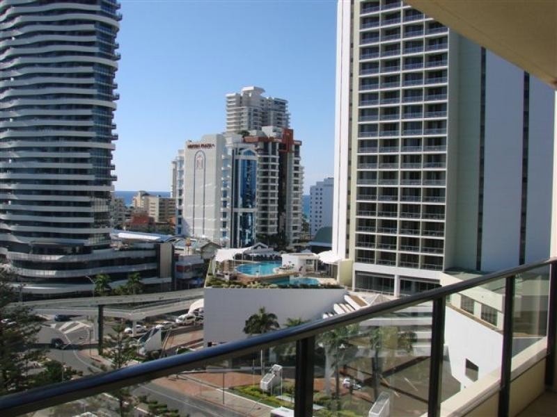1003/2685 Gold Coast Highway, Broadbeach QLD 4218