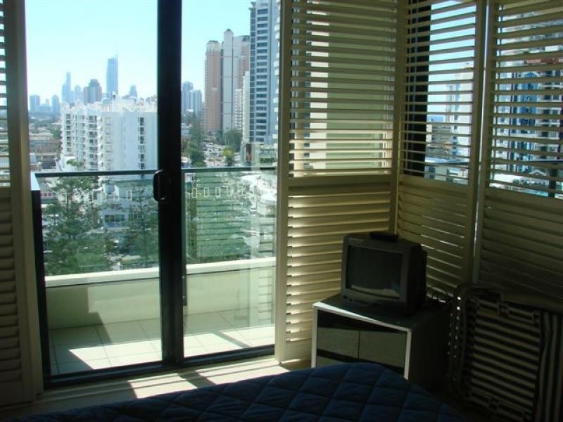 1003/2685 Gold Coast Highway, Broadbeach QLD 4218