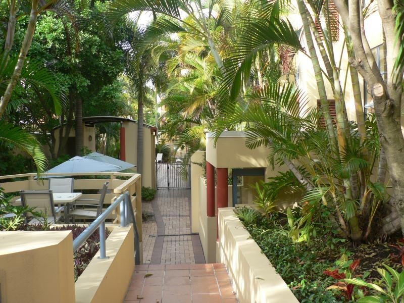 Broadbeach QLD 4218