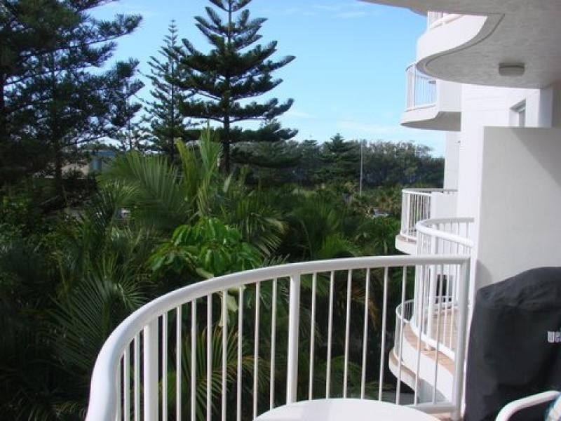 Broadbeach QLD 4218