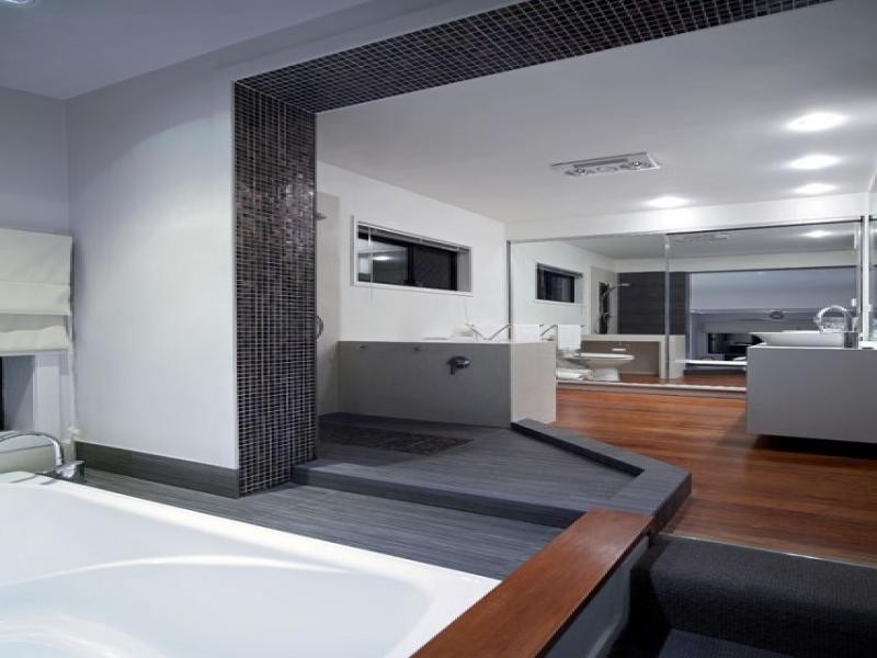 7 Dandar Drive, Southport QLD 4215