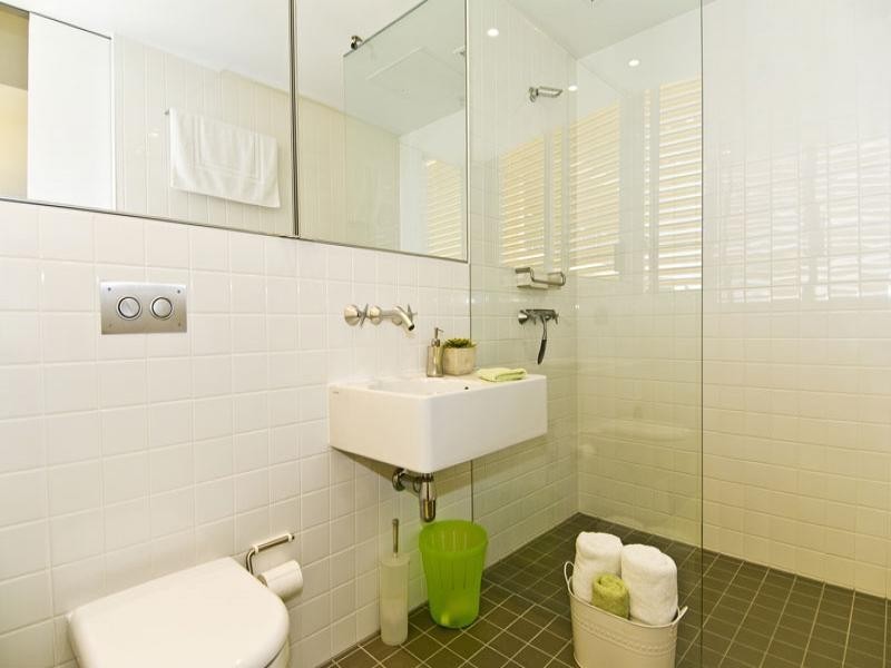 Broadbeach QLD 4218