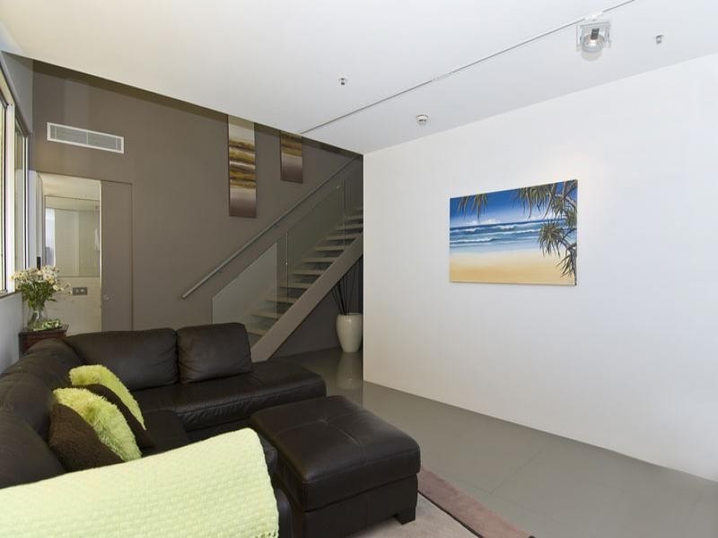 Broadbeach QLD 4218