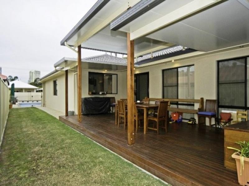 46 Annerley Ave, Runaway Bay QLD 4216