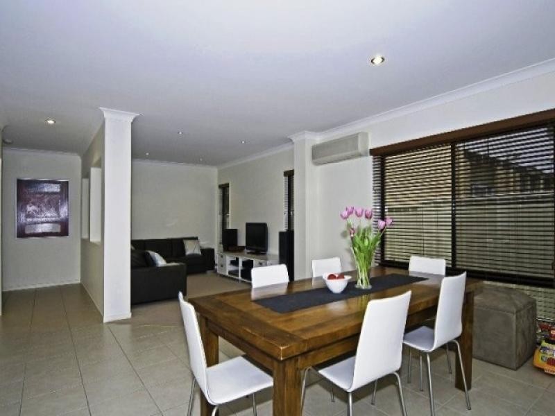 46 Annerley Ave, Runaway Bay QLD 4216