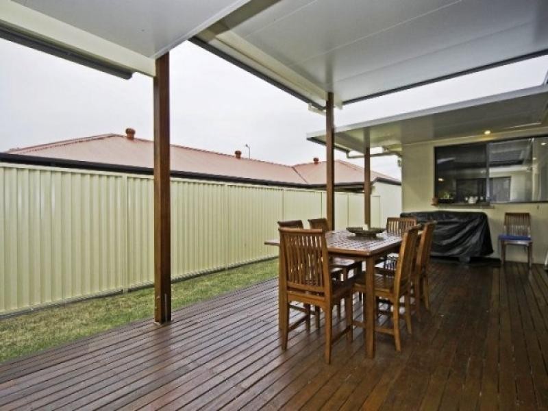 46 Annerley Ave, Runaway Bay QLD 4216