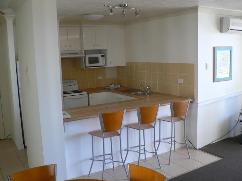 501/8 Albert Ave, Broadbeach QLD 4218