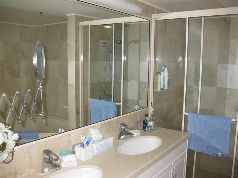 6B/62 Old Burleigh Road, Surfers Paradise QLD 4217