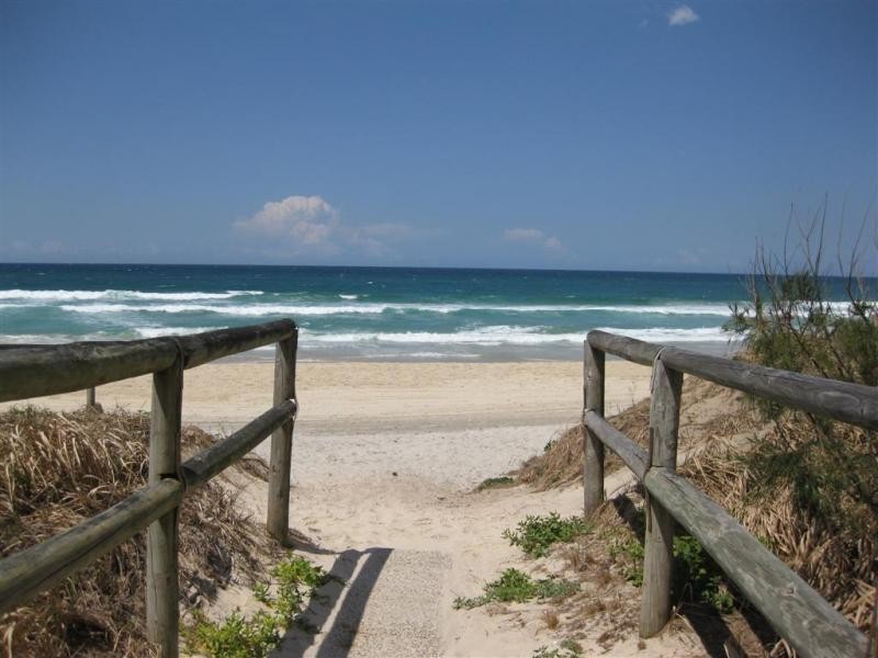 6B/62 Old Burleigh Road, Surfers Paradise QLD 4217