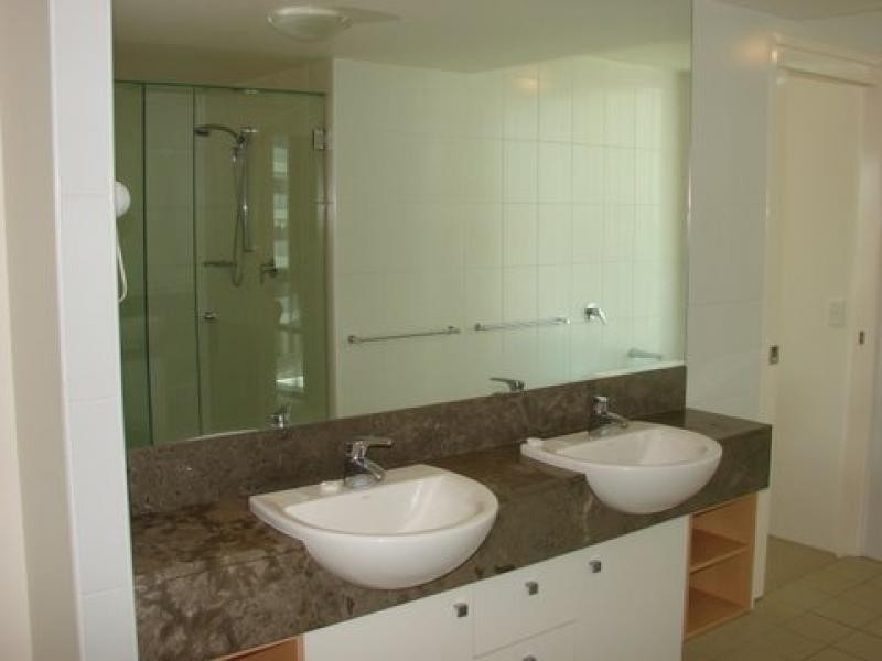 Broadbeach QLD 4218