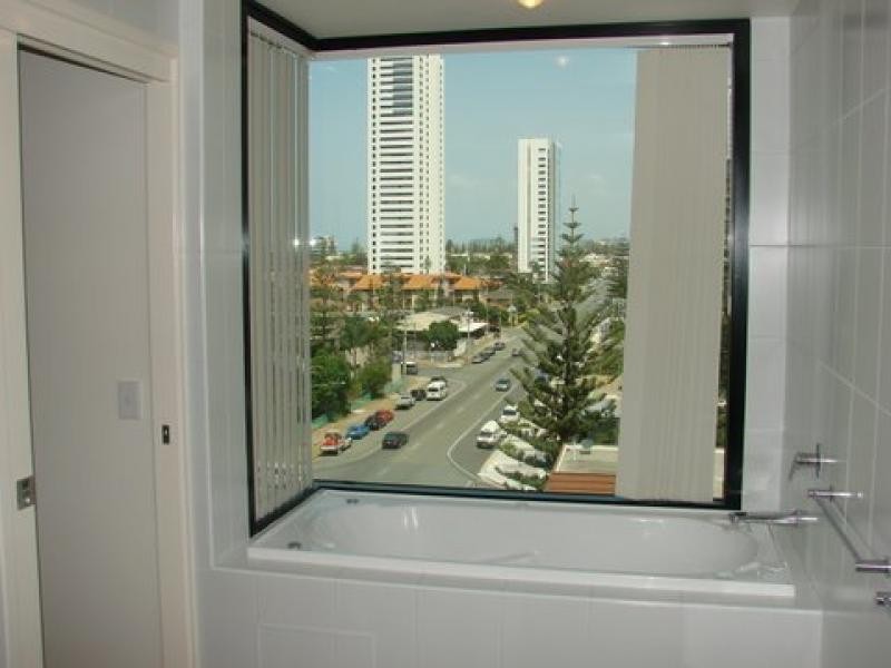 Broadbeach QLD 4218