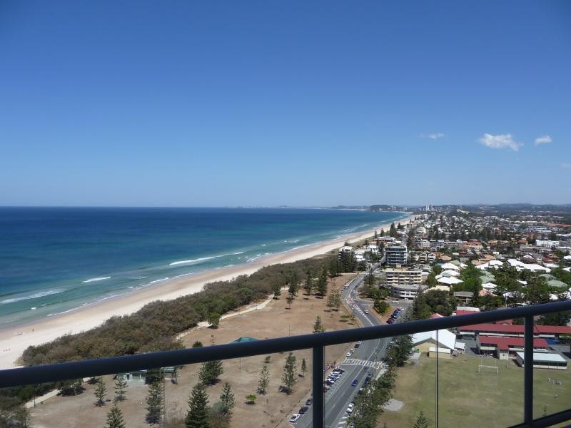 111/177 Old Burleigh Road, Broadbeach QLD 4218