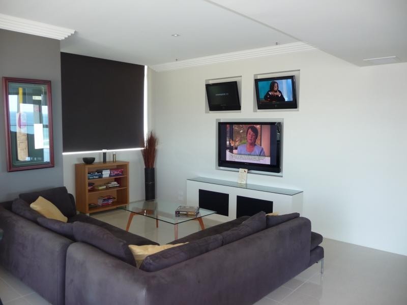 111/177 Old Burleigh Road, Broadbeach QLD 4218