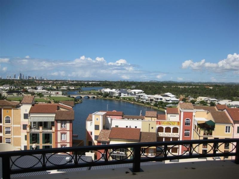 Carrara QLD 4211