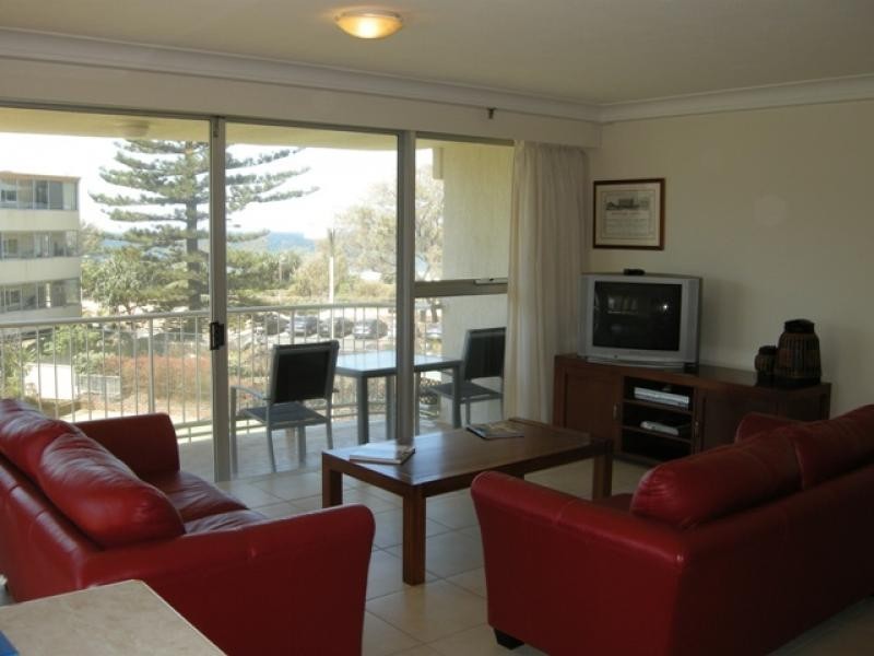 6/67 Broadbeach Boulevard, Broadbeach QLD 4218