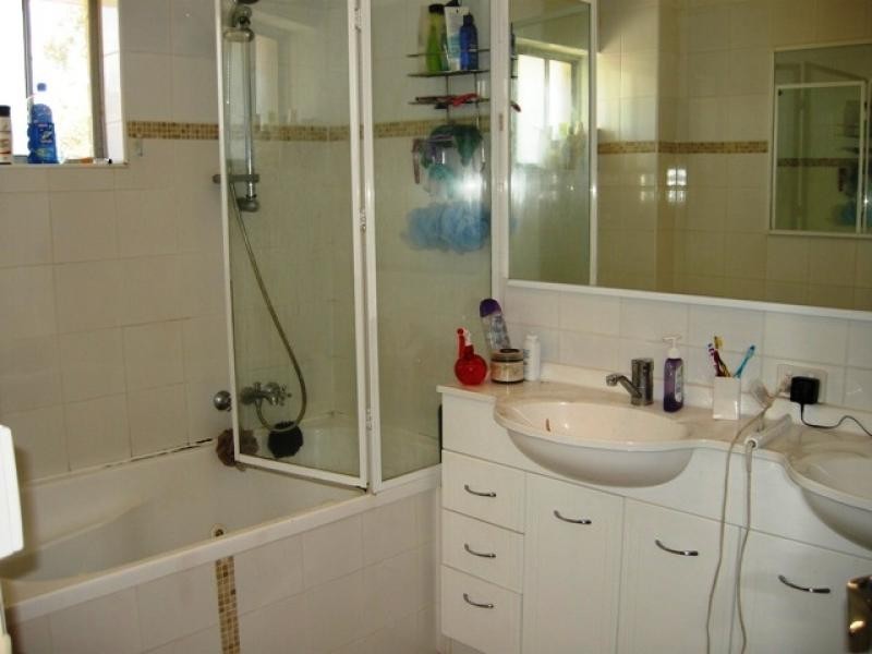 4/44 Chelsea Ave, Broadbeach QLD 4218