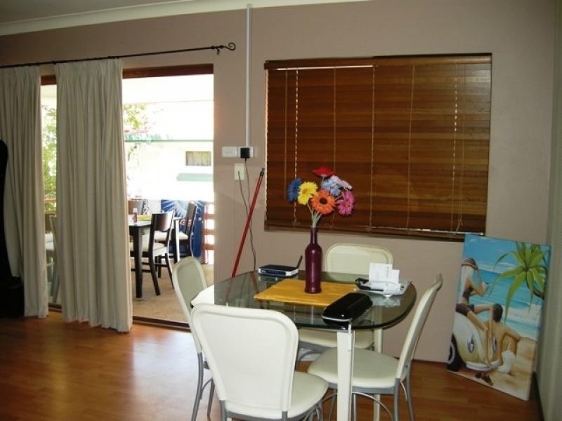 4/44 Chelsea Ave, Broadbeach QLD 4218