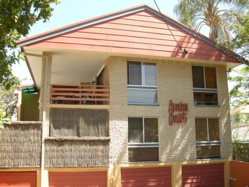 4/44 Chelsea Ave, Broadbeach QLD 4218