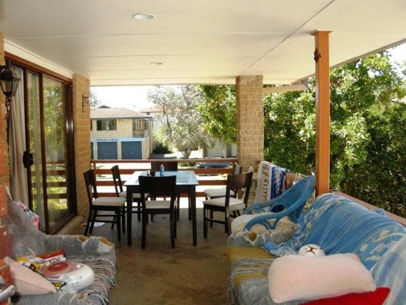 4/44 Chelsea Ave, Broadbeach QLD 4218