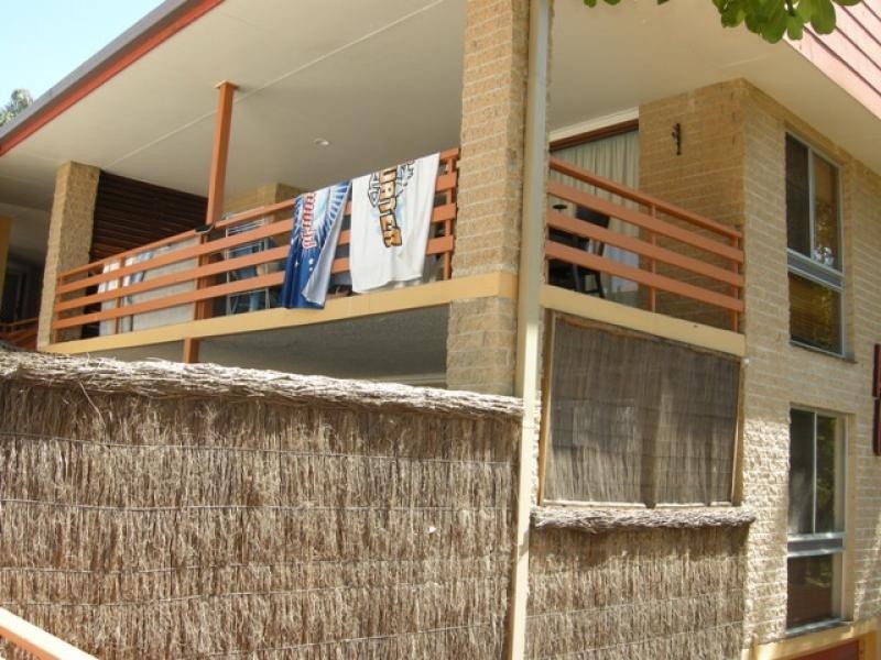 4/44 Chelsea Ave, Broadbeach QLD 4218