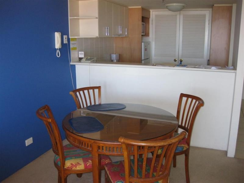 1094/2623 Gold Coast Highway, Broadbeach QLD 4218