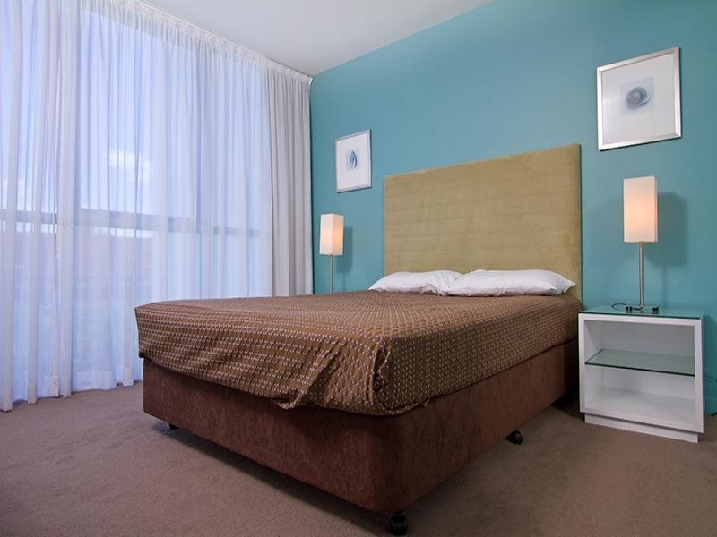 401/18 Enderley Avenue, Surfers Paradise QLD 4217