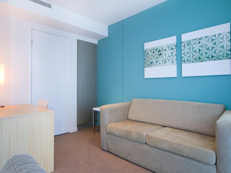 401/18 Enderley Avenue, Surfers Paradise QLD 4217