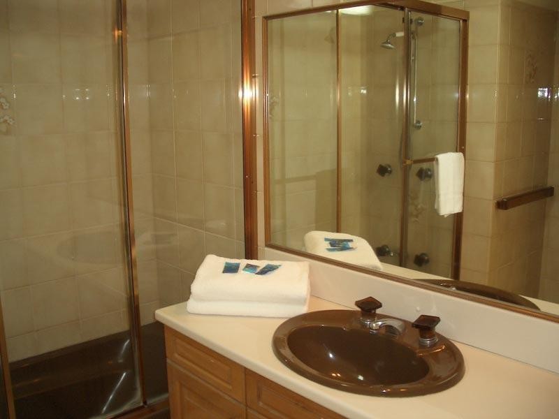 4C/1 Albert Avenue, Broadbeach QLD 4218