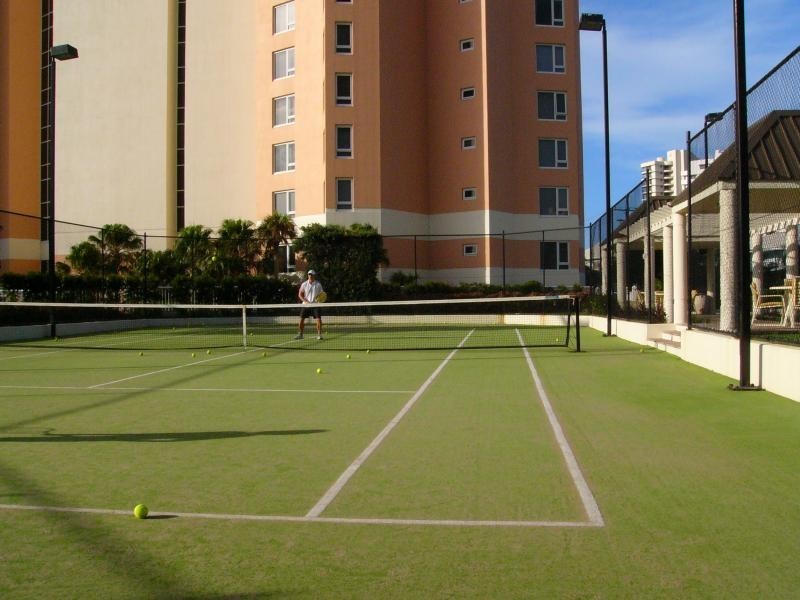 102/129 Surf Parade, Broadbeach QLD 4218