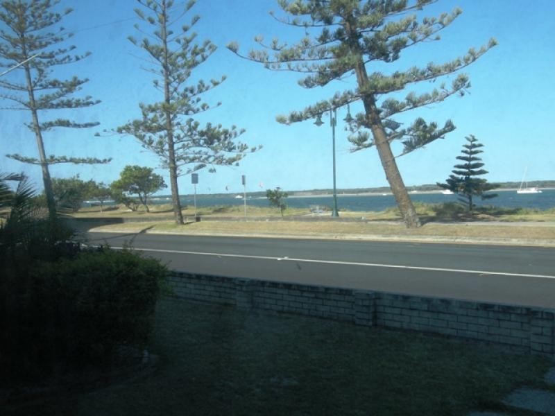 1/530 Marine Parade, Biggera Waters QLD 4216